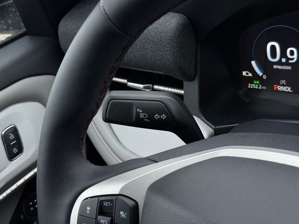 2026 Ford Explorer Active w/Heated Steering Wheel