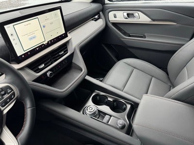 2026 Ford Explorer Active w/Heated Steering Wheel