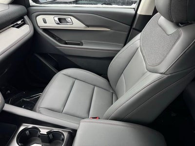 2026 Ford Explorer Active w/Heated Steering Wheel