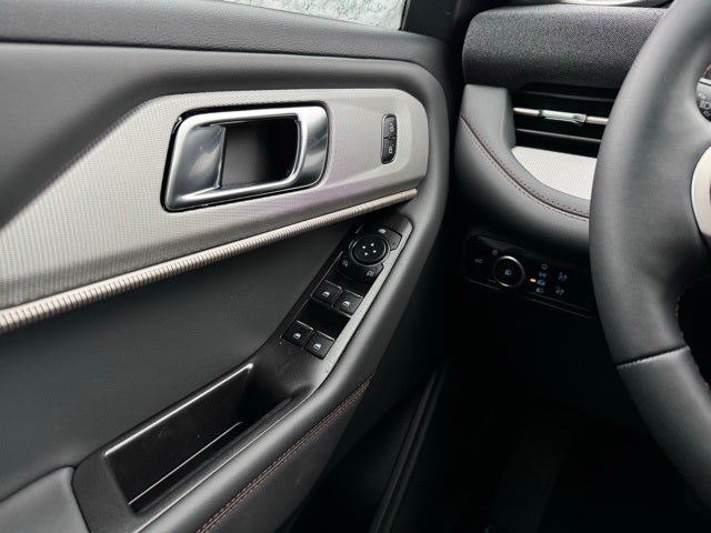 2026 Ford Explorer Active w/Heated Steering Wheel