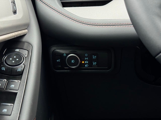 2026 Ford Explorer Active w/Heated Steering Wheel