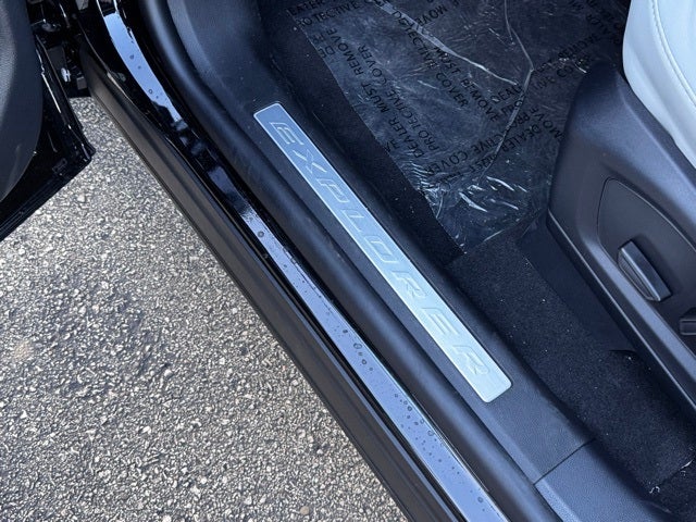 2026 Ford Explorer Platinum w/Glass Roof + Keyless Entry Keypad