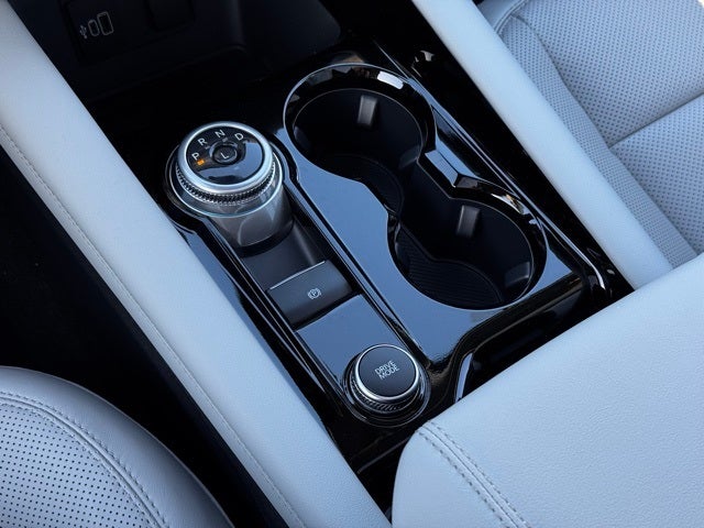 2026 Ford Explorer Platinum w/Glass Roof + Keyless Entry Keypad