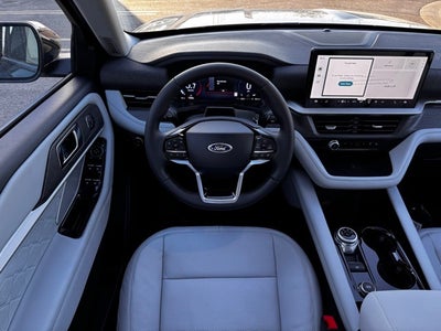 2026 Ford Explorer Platinum w/Glass Roof + Keyless Entry Keypad