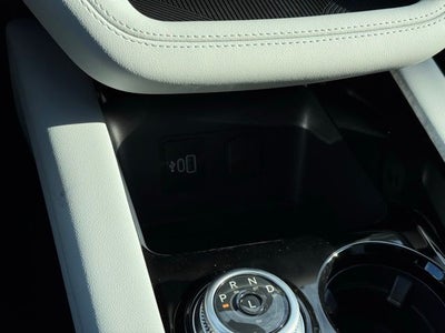 2026 Ford Explorer Platinum w/Glass Roof + Massaging Seats