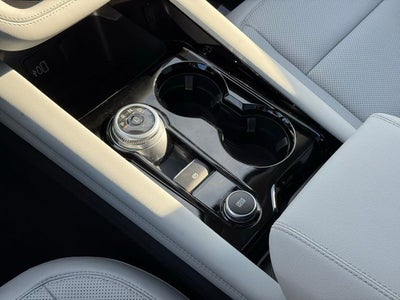 2026 Ford Explorer Platinum w/Glass Roof + Massaging Seats