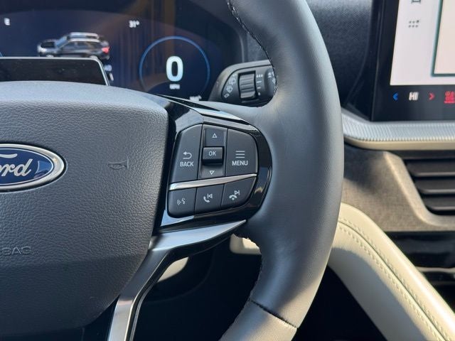 2026 Ford Explorer Platinum w/Glass Roof + Massaging Seats