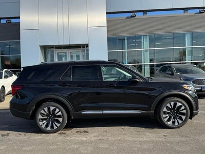2026 Ford Explorer Platinum w/Glass Roof + Massaging Seats