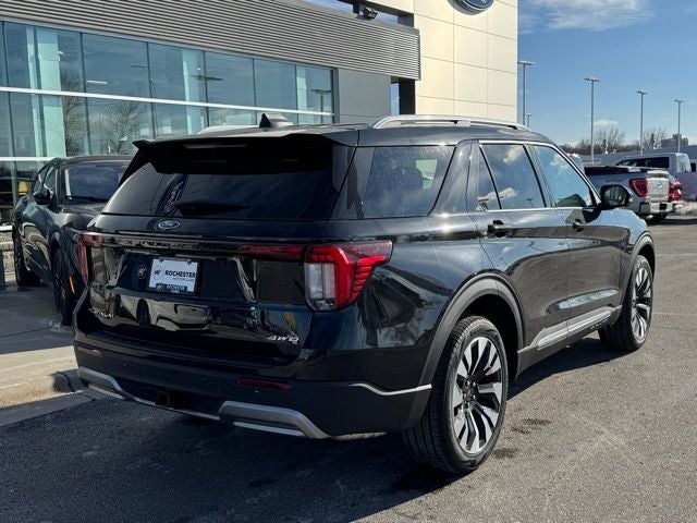 2026 Ford Explorer Platinum w/Glass Roof + Massaging Seats