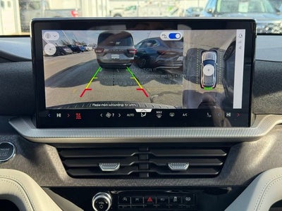 2026 Ford Explorer Platinum w/Glass Roof + Massaging Seats