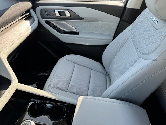 2026 Ford Explorer Platinum w/Glass Roof + Massaging Seats