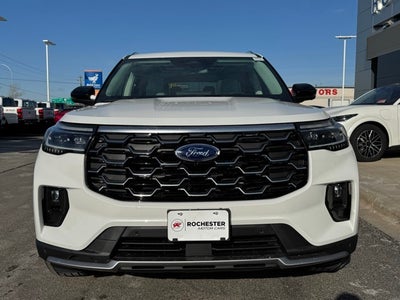 2026 Ford Explorer Platinum w/Glass Roof + Massaging Seats
