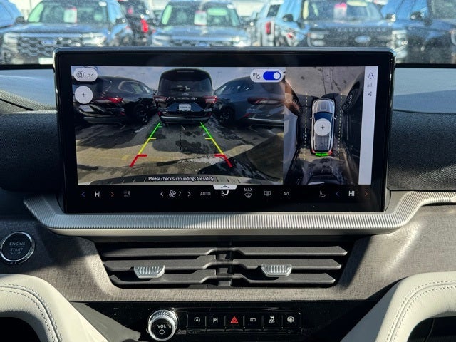 2026 Ford Explorer Platinum w/Glass Roof + Massaging Seats