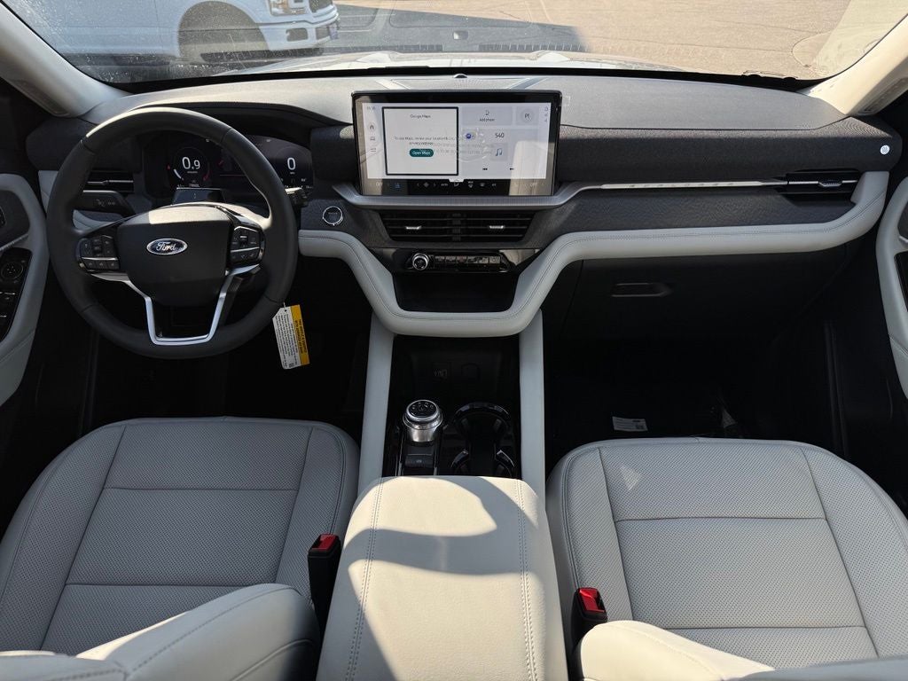 2026 Ford Explorer Platinum w/Fixed Glass Roof