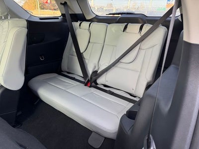 2026 Ford Explorer Platinum w/Fixed Glass Roof + Keyless Entry Keypad