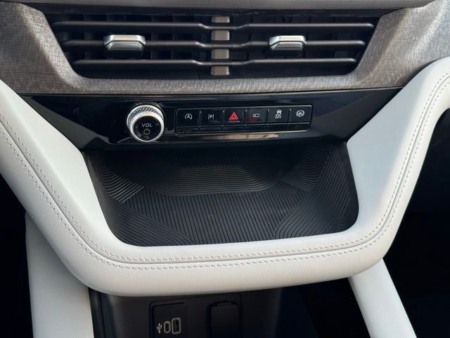 2026 Ford Explorer Platinum w/Fixed Glass Roof + Keyless Entry Keypad