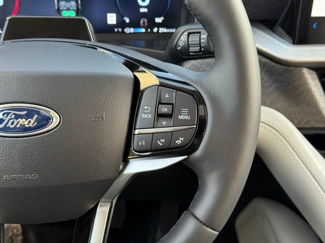 2026 Ford Explorer Platinum w/Fixed Glass Roof + Keyless Entry Keypad