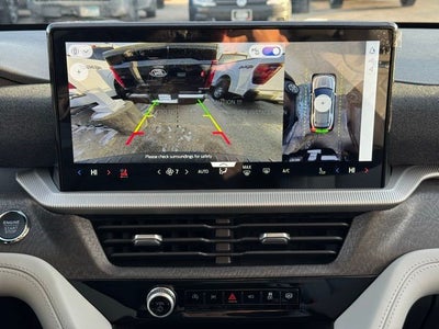 2026 Ford Explorer Platinum w/Fixed Glass Roof + Keyless Entry Keypad