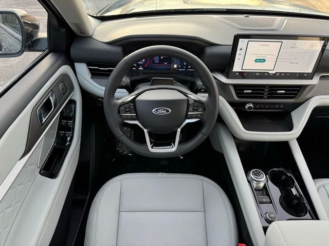 2026 Ford Explorer Platinum w/Fixed Glass Roof + Keyless Entry Keypad