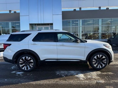 2026 Ford Explorer Platinum w/Glass Roof + Massaging Seats