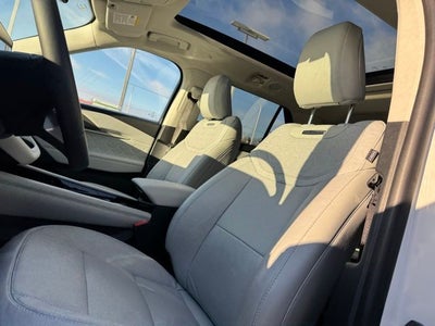 2026 Ford Explorer Platinum w/Glass Roof + Massaging Seats