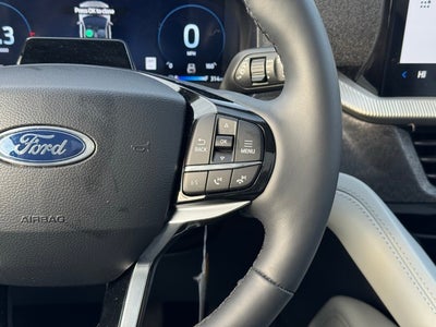 2026 Ford Explorer Platinum w/Fixed Glass Roof