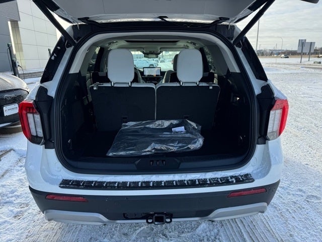 2026 Ford Explorer Platinum w/Fixed Glass Roof