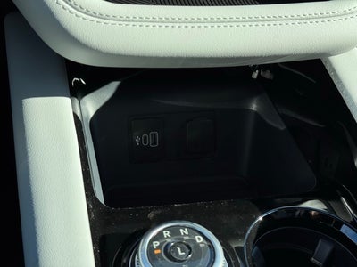 2026 Ford Explorer Platinum w/Glass Roof + Massaging Seats