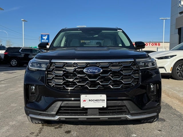 2026 Ford Explorer Platinum w/Glass Roof + Massaging Seats