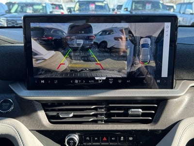 2026 Ford Explorer Platinum w/Glass Roof + Massaging Seats