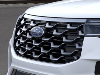 2026 Ford Explorer Platinum w/Glass Roof + Lux Leather Pkg