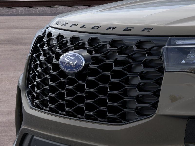 2026 Ford Explorer ST-Line w/Glas Roof + Premium Pkg