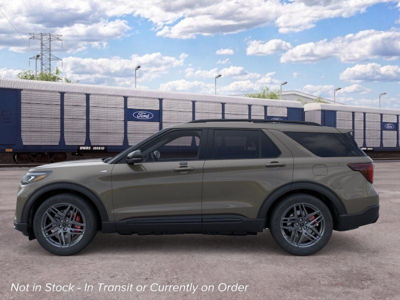 2026 Ford Explorer ST-Line w/Glas Roof + Premium Pkg