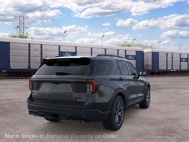 2026 Ford Explorer ST-Line w/Glass Roof + Premium Pkg