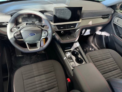 2025 Ford Explorer ST-Line w/Panoramic Vista Roof + Second Row Heated Seats