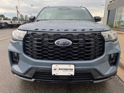 2026 Ford Explorer ST-Line w/Glass Roof + Premium Pkg