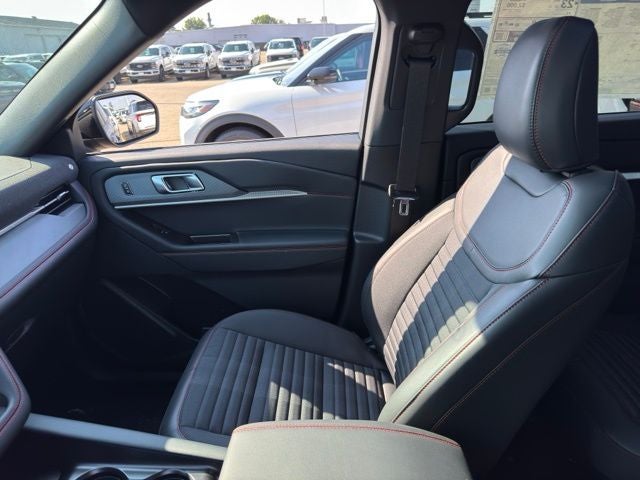 2025 Ford Explorer ST-Line w/Panoramic Vista Roof + Second Row Heated Seats