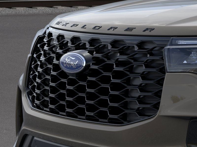 2026 Ford Explorer ST-Line w/Glass Roof + Premium Pkg