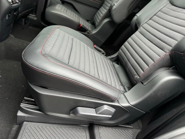 2026 Ford Explorer ST-Line w/Glass Roof + Keyless Entry Keypad