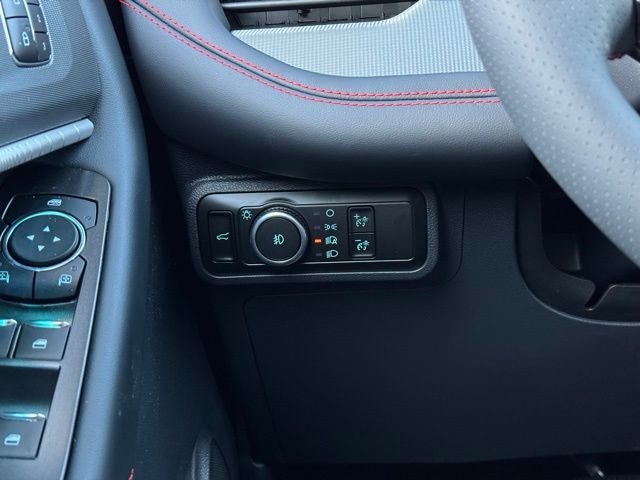 2026 Ford Explorer ST-Line Street Pack