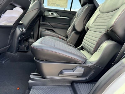 2026 Ford Explorer ST-Line Street Pack