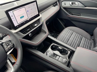 2026 Ford Explorer ST-Line Street Pack