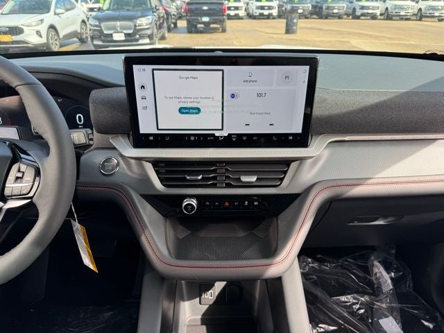 2026 Ford Explorer ST-Line Street Pack