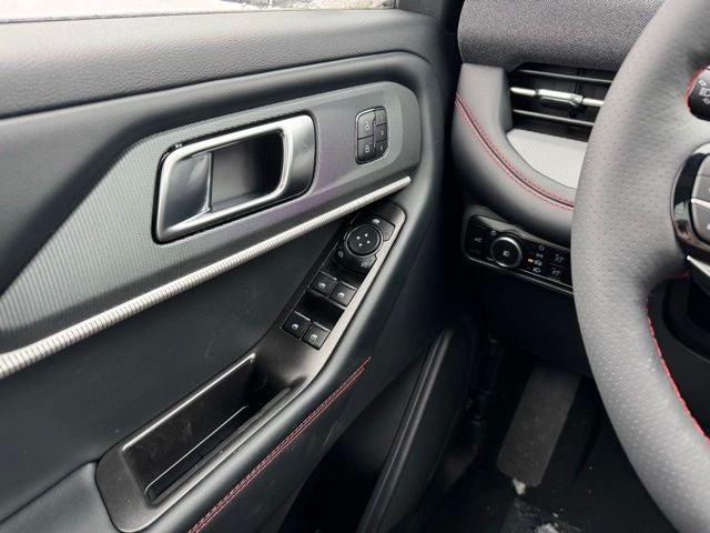 2026 Ford Explorer ST-Line Street Pack