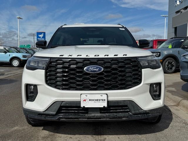 2026 Ford Explorer ST-Line Street Pack