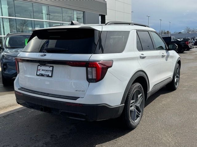 2026 Ford Explorer ST-Line Street Pack