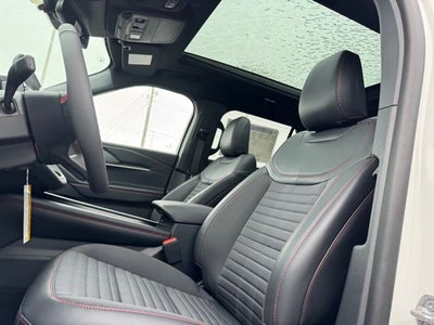 2026 Ford Explorer ST-Line Street Pack