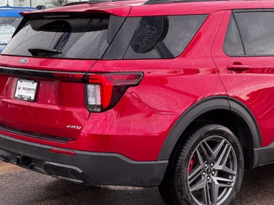 2026 Ford Explorer ST-Line w/Glass roof + Premium Pkg