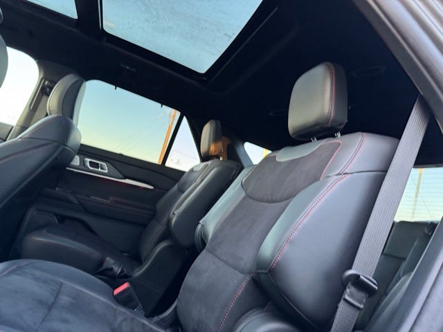 2025 Ford Explorer ST w/ Twin Panel Moonroof + Massaging Seats