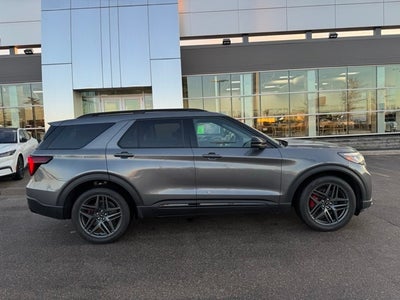 2025 Ford Explorer ST w/ Twin Panel Moonroof + Massaging Seats